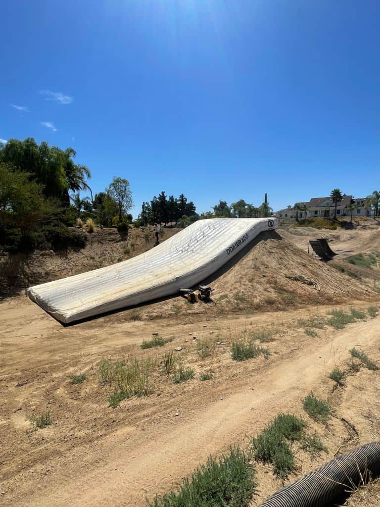Inflatable Airbag Landings For FMX